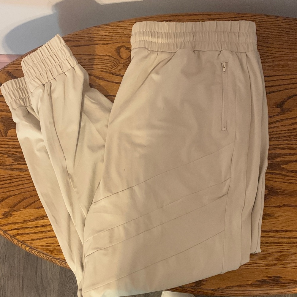 Women's Cream Elastic-Waist Jogger Pants with Zipper Pocket